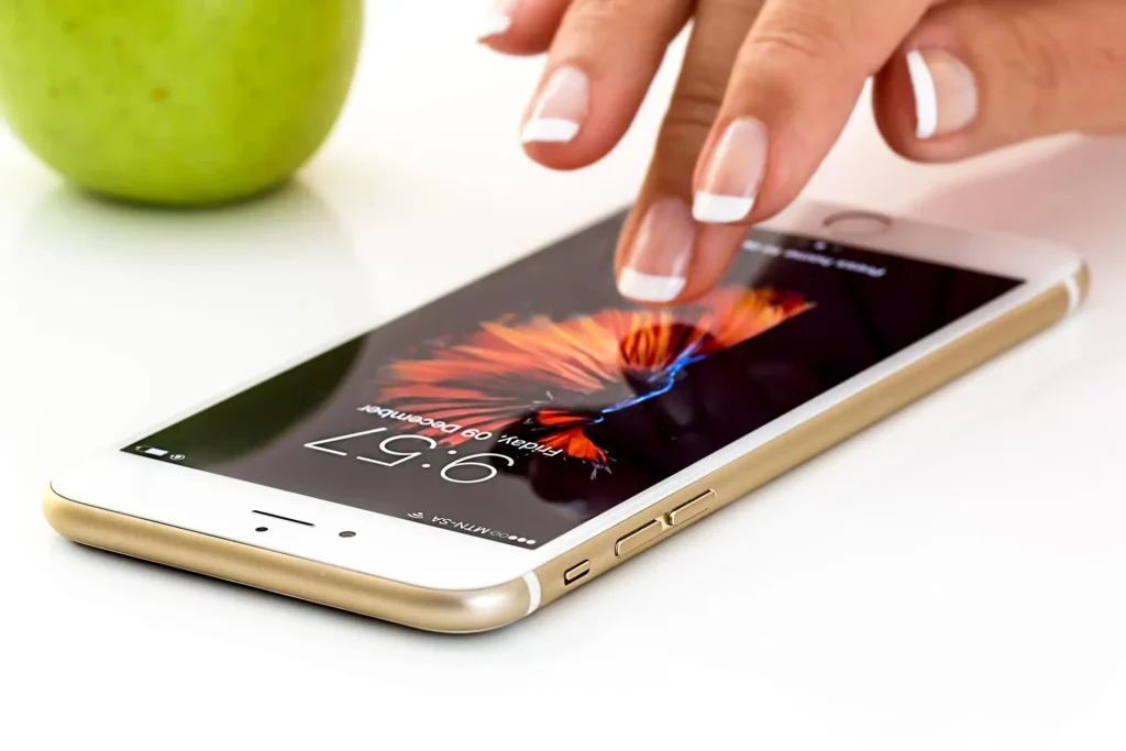 stevepb smartphone 1894723 1920